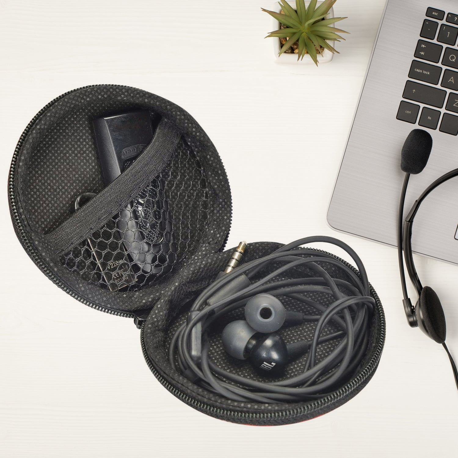 6570 Earphone Carrying Cute Case Round Pocket Pouch for Headphone Data Cable, Coins, Airpods, Pendrive, Earphone Case Organizer Perfect Return Gift (Mix Design 1 PC) 6570 Earphone Carrying Cute Case Round Pocket Pouch for Headphone Data Cable, Coins, Airpods, Pendrive, Earphone Case Organizer Perfect Return Gift (Mix Design 1 PC)